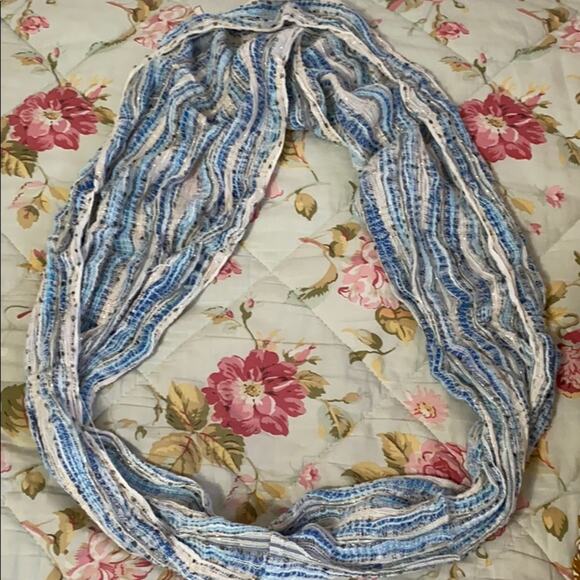 Blue and white sequined infinity scarf - Picture 1 of 2